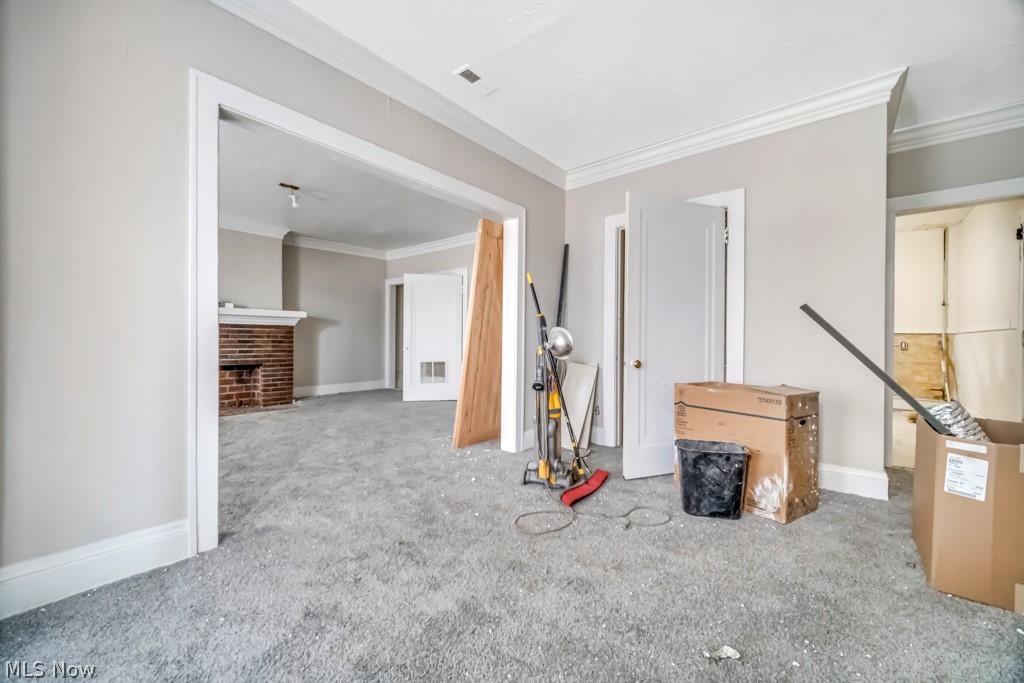 18621 Saint Clair Avenue Cleveland OH 44110