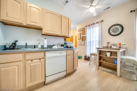 18621 Saint Clair Avenue Cleveland OH 44110