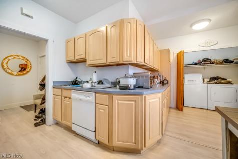 18621 Saint Clair Avenue Cleveland OH 44110