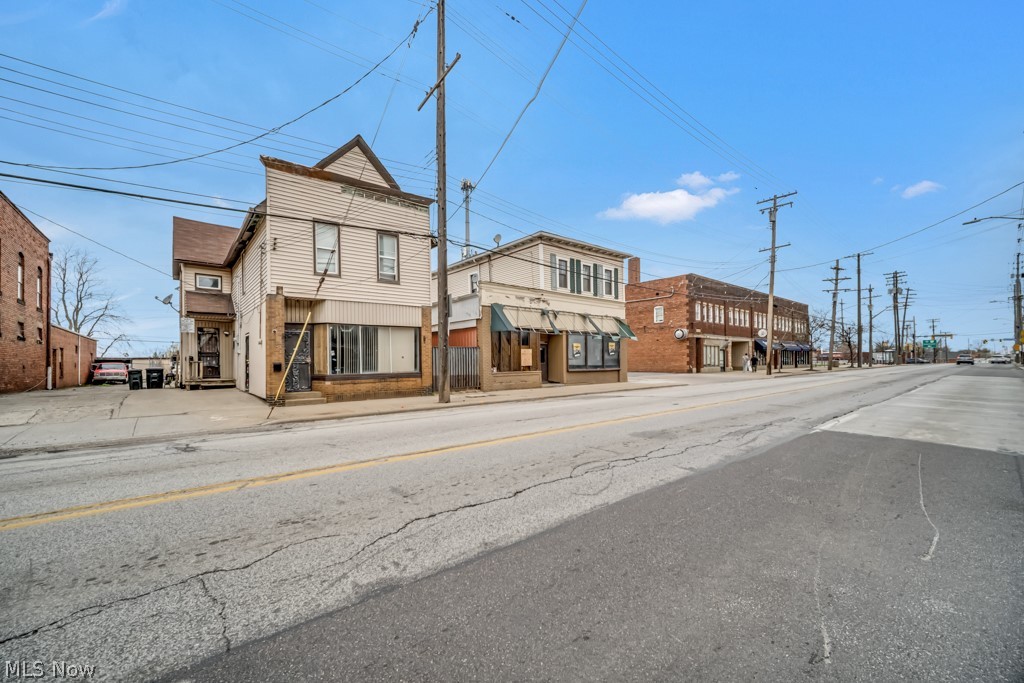 18621 Saint Clair Avenue Cleveland OH 44110