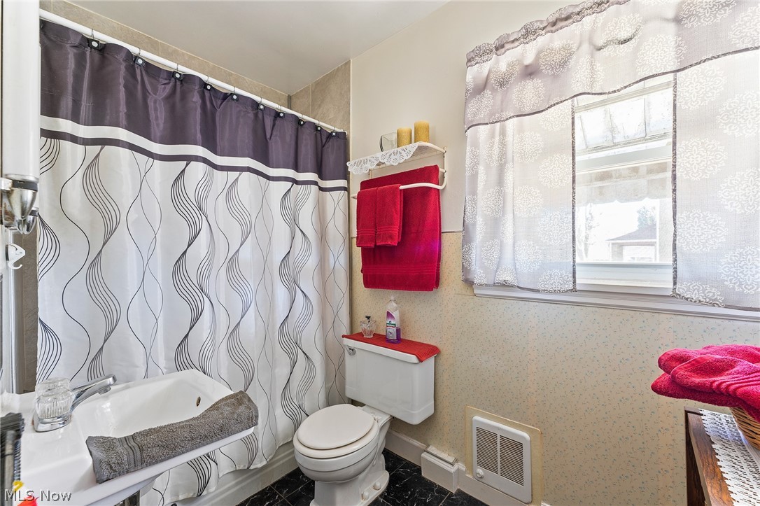 1314 Pennsylvania Avenue East Liverpool OH 43920