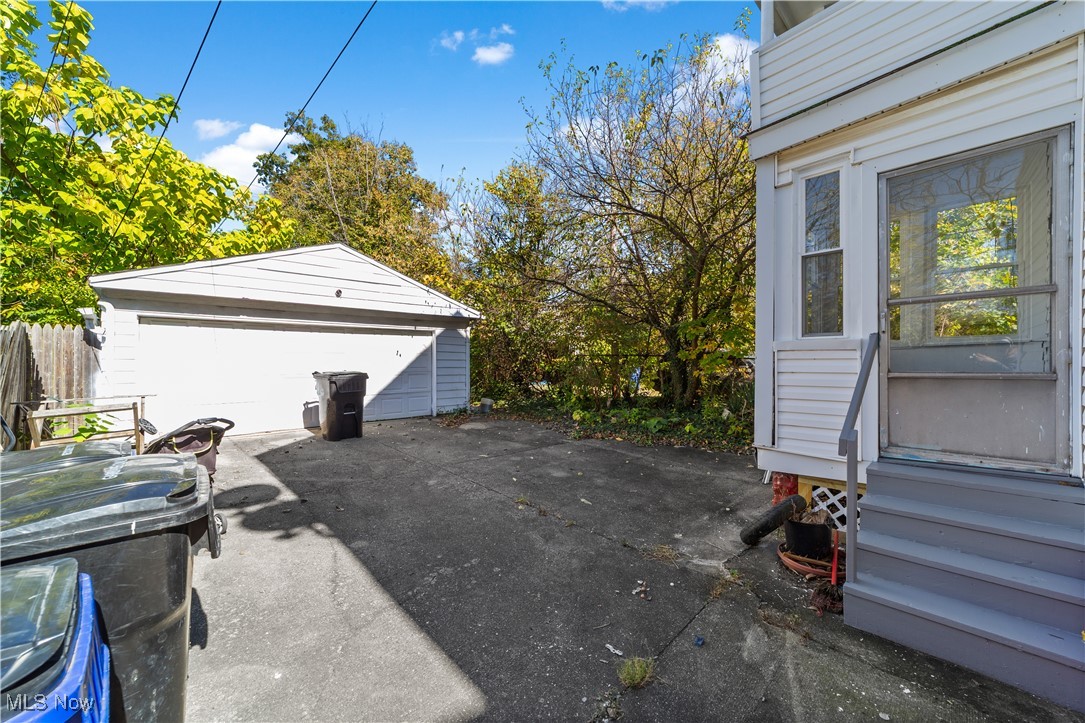 2883 E 114th Street Cleveland OH 44104