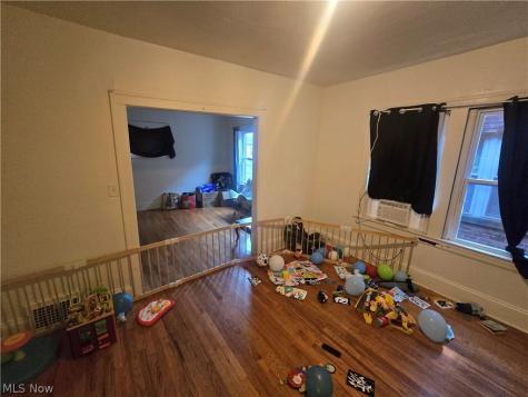 3549 W 105th Street Cleveland OH 44111
