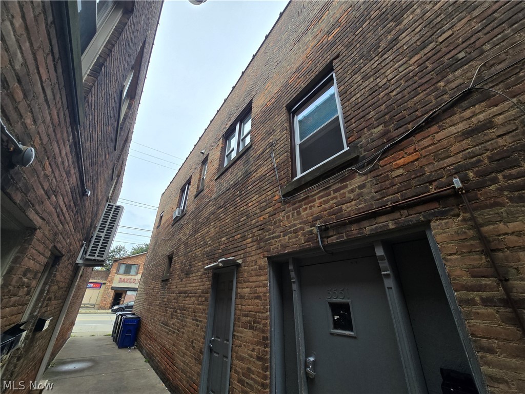 3549 W 105th Street Cleveland OH 44111