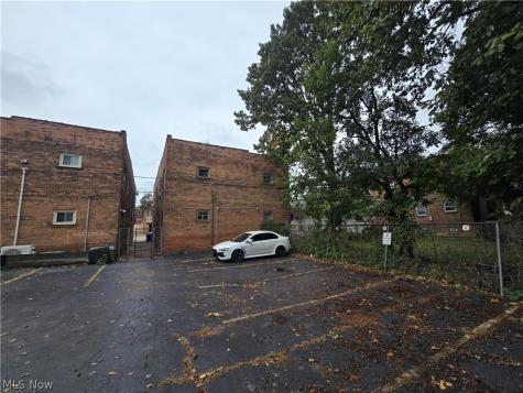3549 W 105th Street Cleveland OH 44111