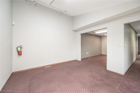 4222 State Route 43 Kent OH 44240