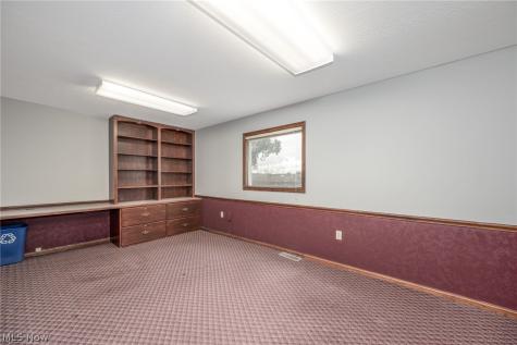 4222 State Route 43 Kent OH 44240