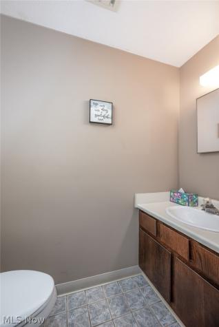 4222 State Route 43 Kent OH 44240