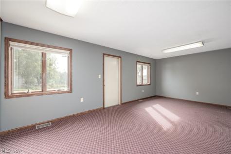 4222 State Route 43 Kent OH 44240