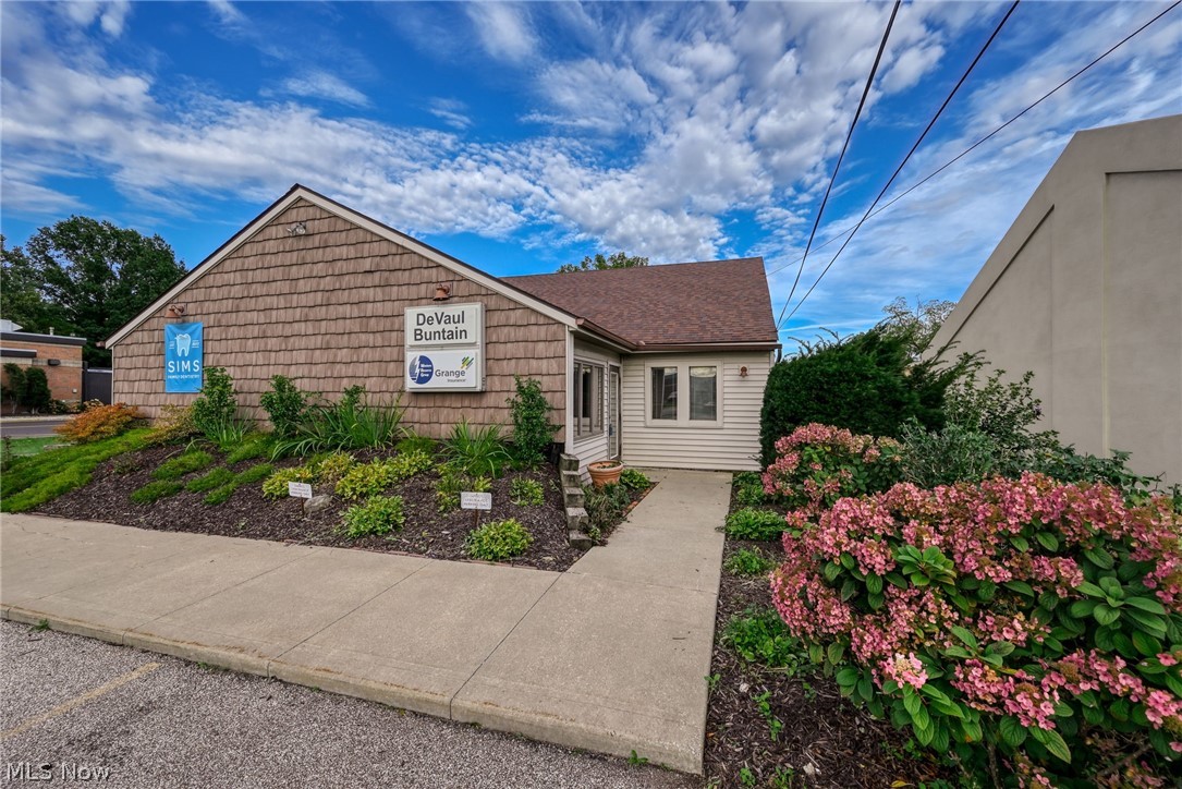 4222 State Route 43 Kent OH 44240