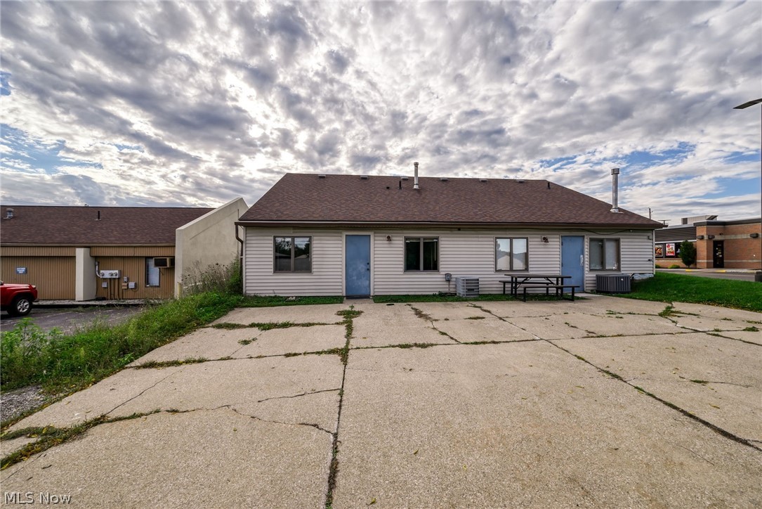 4222 State Route 43 Kent OH 44240