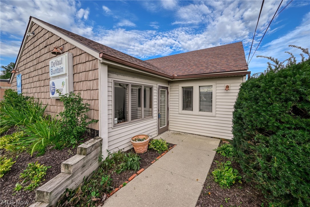 4222 State Route 43 Kent OH 44240