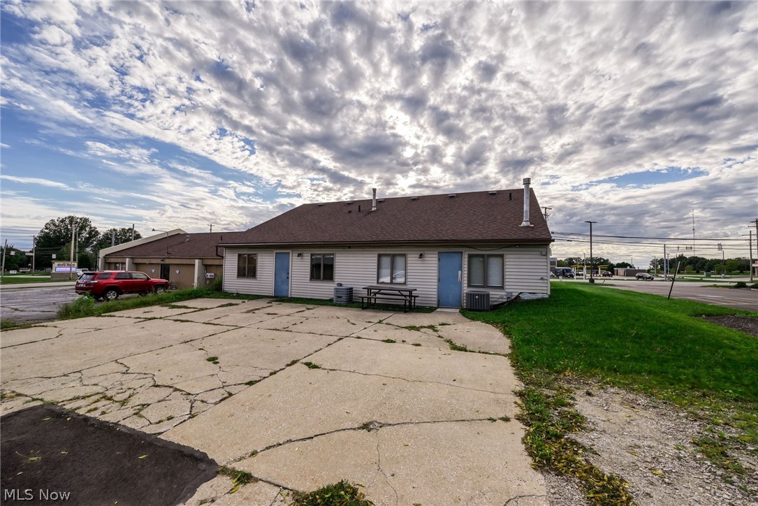 4222 State Route 43 Kent OH 44240