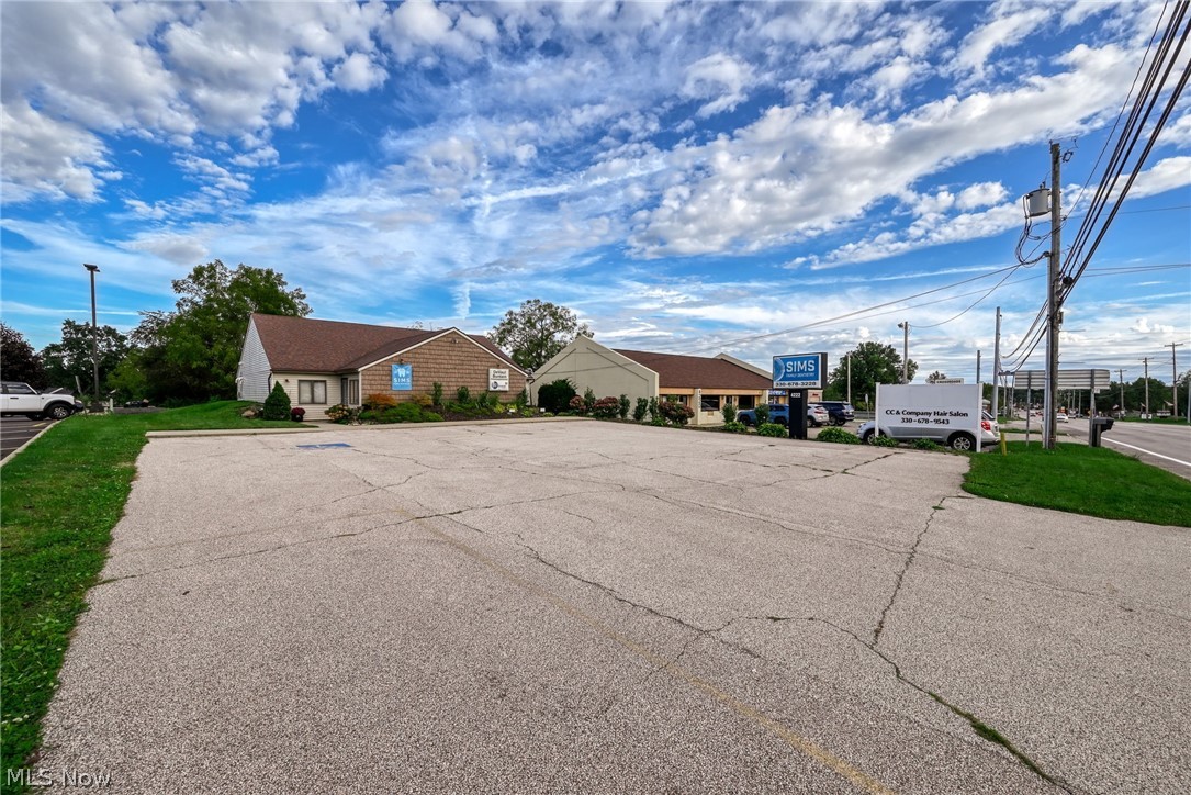 4222 State Route 43 Kent OH 44240