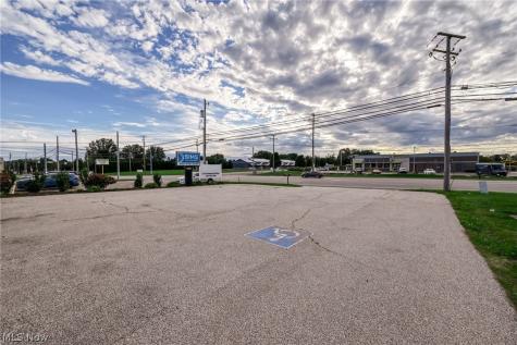 4222 State Route 43 Kent OH 44240
