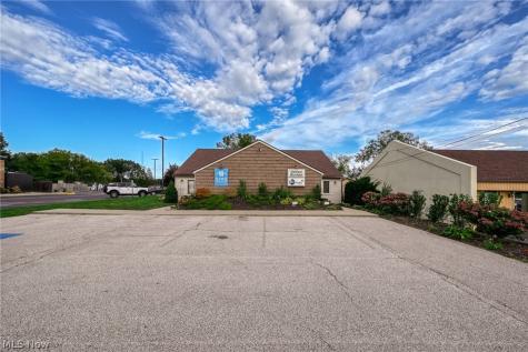 4222 State Route 43 Kent OH 44240