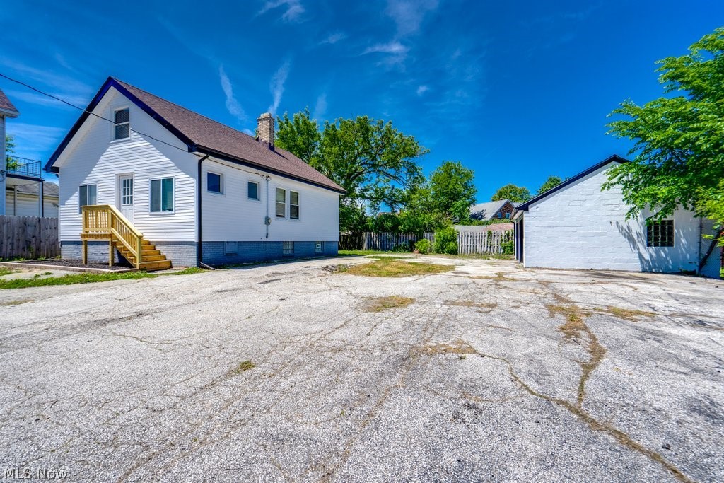 4808 Pearl Road Cleveland OH 44109