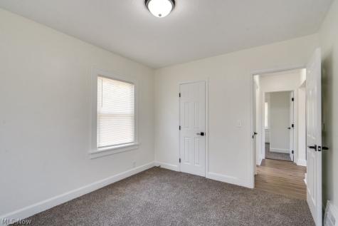 4808 Pearl Road Cleveland OH 44109