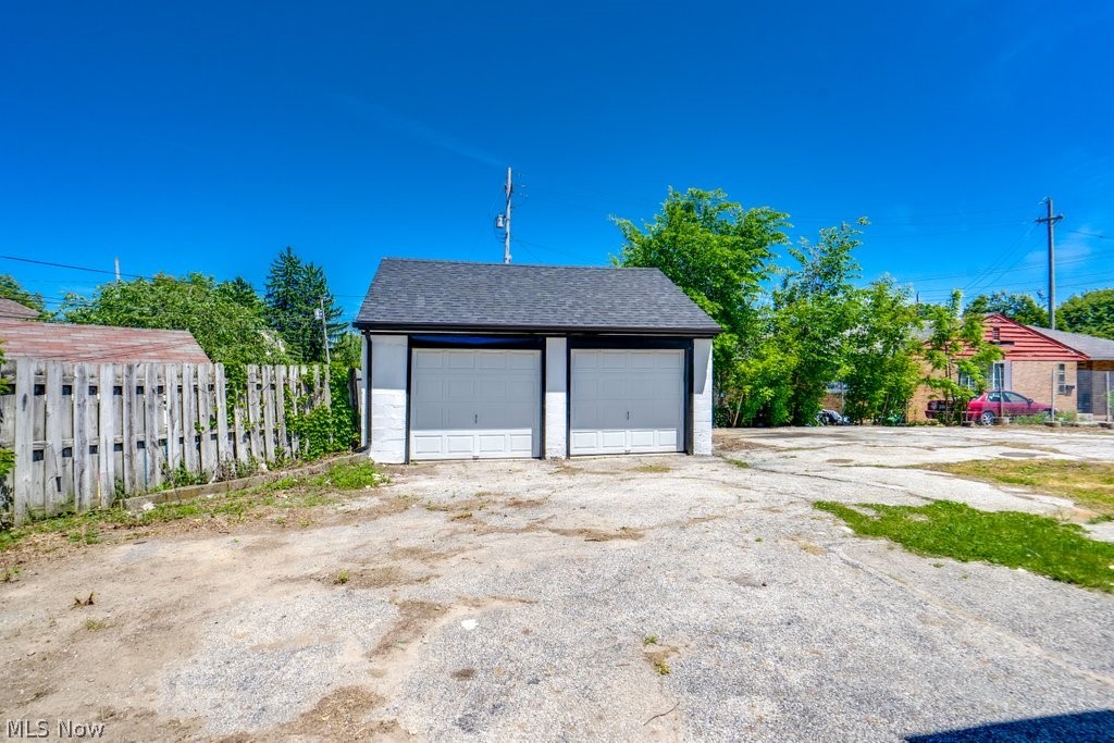 4808 Pearl Road Cleveland OH 44109