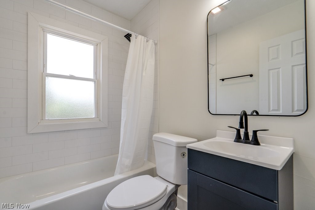 4808 Pearl Road Cleveland OH 44109