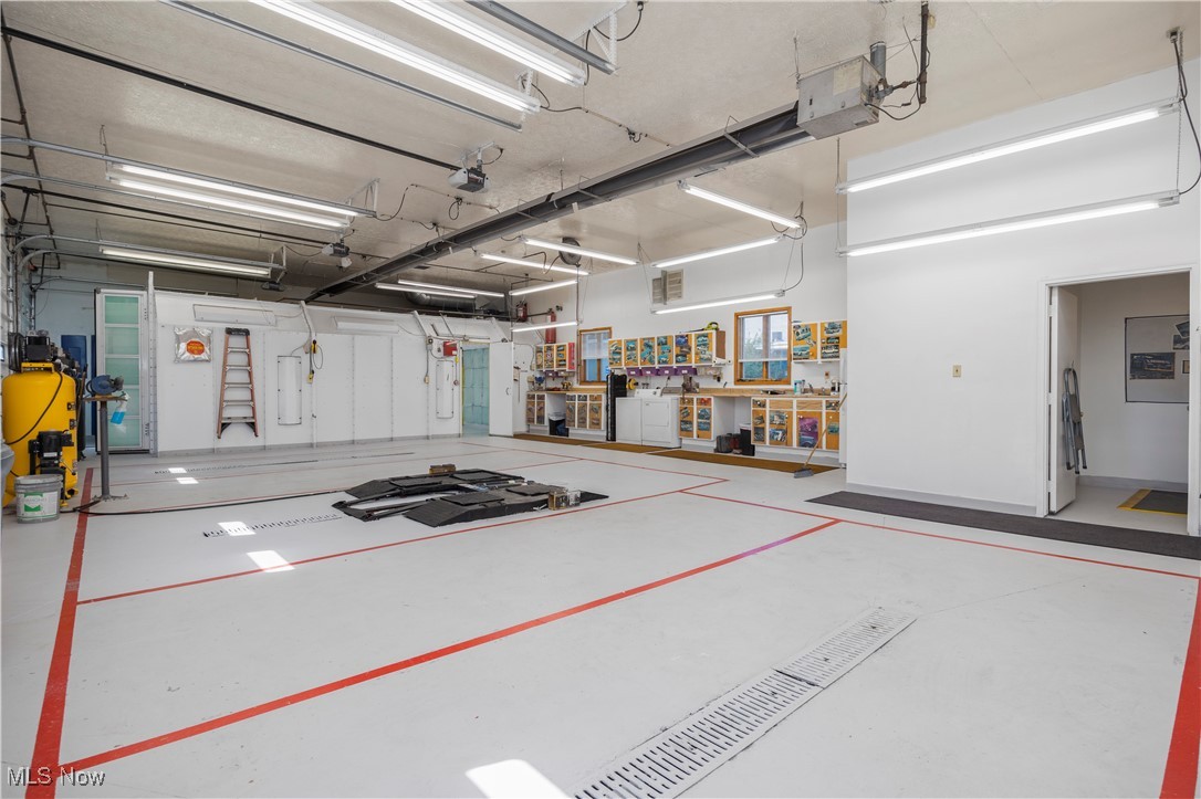 41825 N Ridge Road Elyria OH 44035