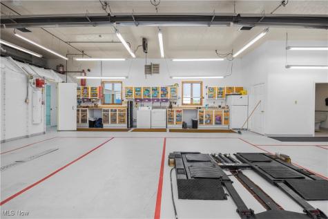 41825 N Ridge Road Elyria OH 44035