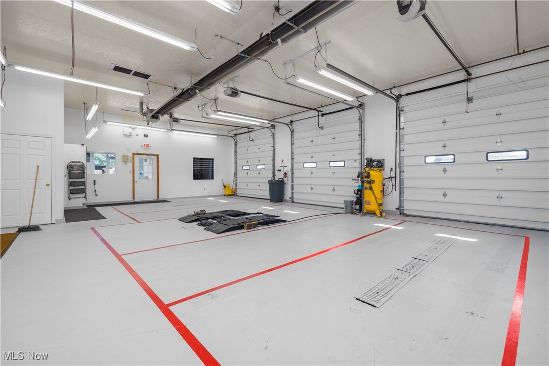 41825 N Ridge Road Elyria OH 44035