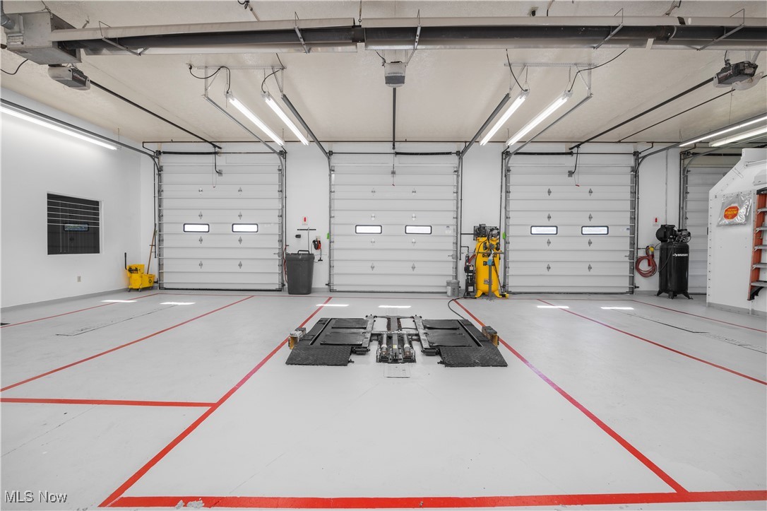 41825 N Ridge Road Elyria OH 44035