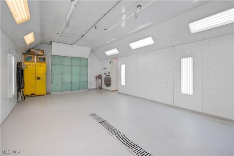 41825 N Ridge Road Elyria OH 44035