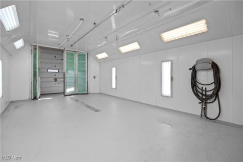 41825 N Ridge Road Elyria OH 44035