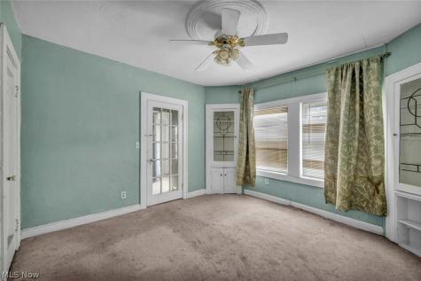 4439 State Road Cleveland OH 44109