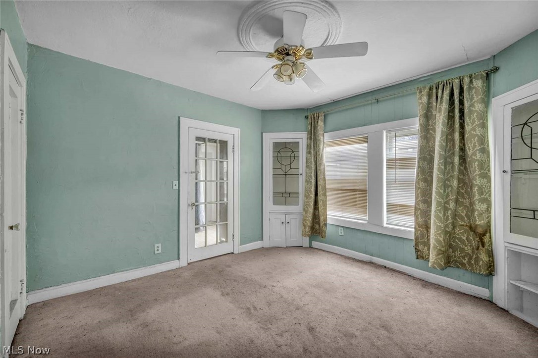 4439 State Road Cleveland OH 44109