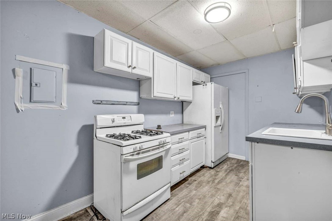 4439 State Road Cleveland OH 44109