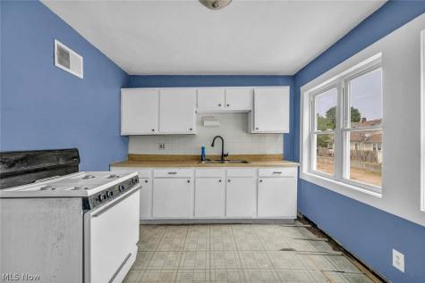 4439 State Road Cleveland OH 44109