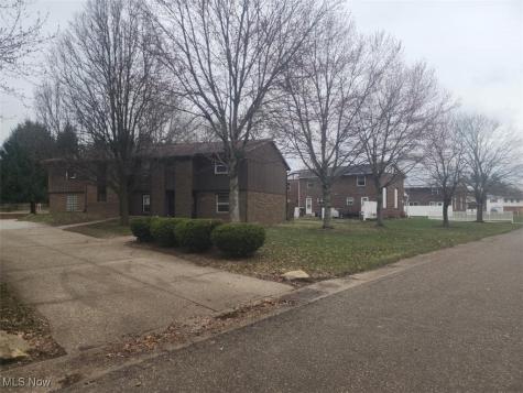 744-774 Kingwood Drive NE Bolivar OH 44612
