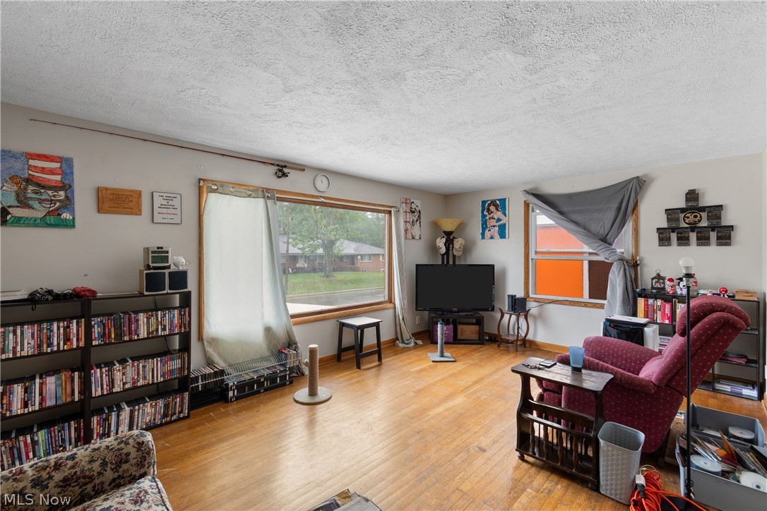 2017 Fulton Road NW Canton OH 44709