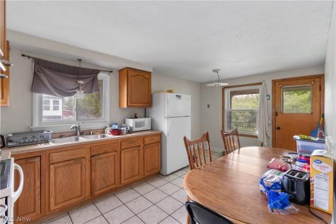 2017 Fulton Road NW Canton OH 44709
