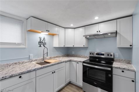 2017 Fulton Road NW Canton OH 44709