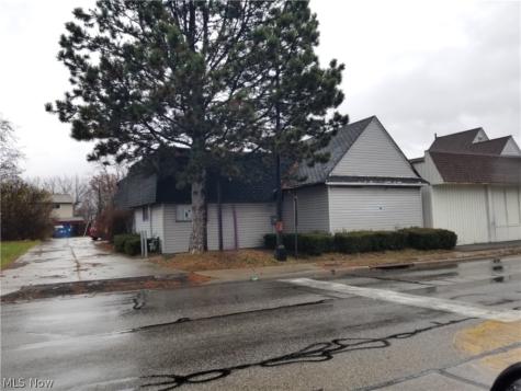 325 Lake Avenue Elyria OH 44035