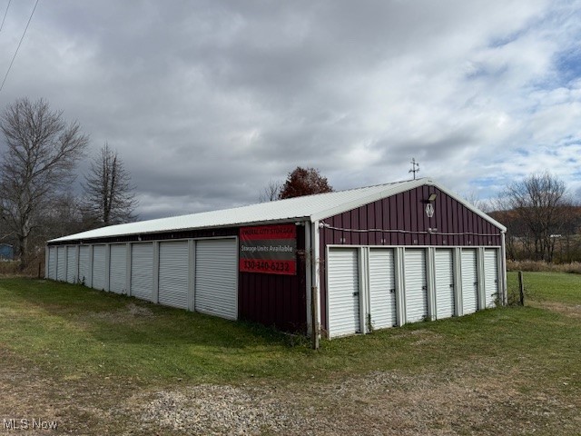 9383 State Route 800 NE Mineral City OH 44656