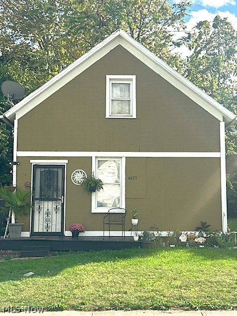 15915 Cloverside Avenue Cleveland OH 44128