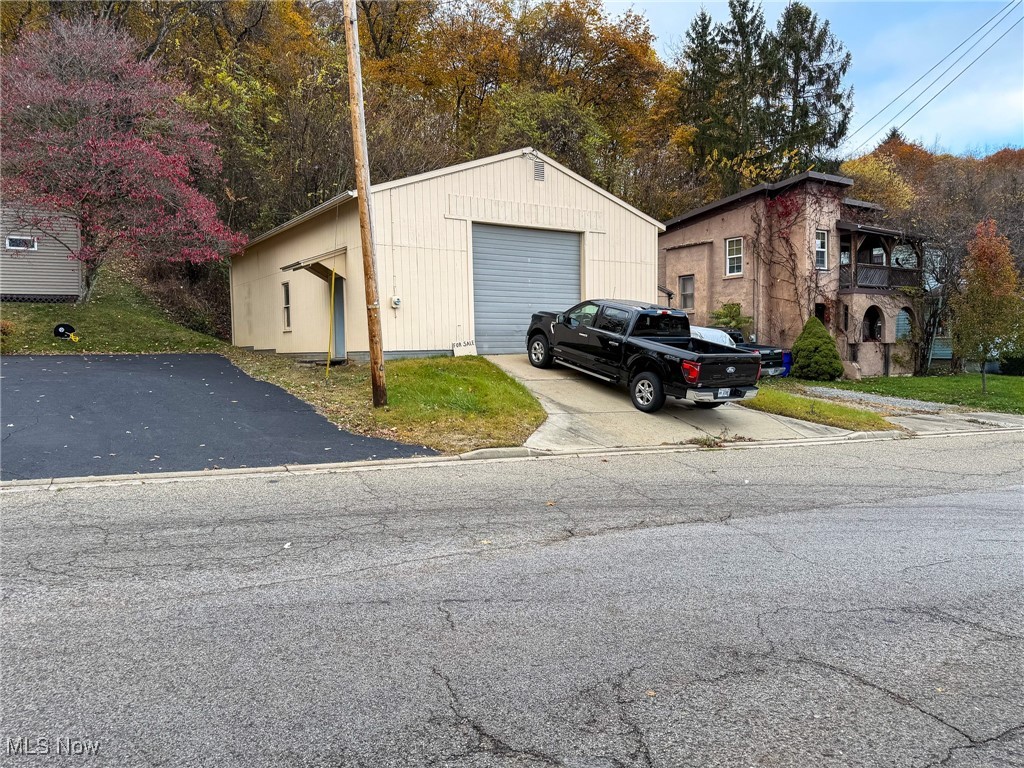 1761 Anderson Boulevard East Liverpool OH 43920