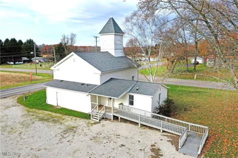 305 Ridge Road Cortland OH 44410