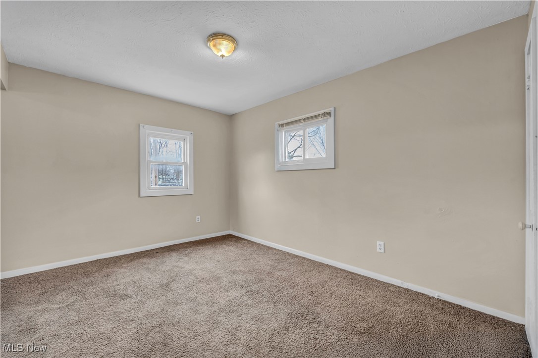 16705 Hillsboro Road Cleveland OH 44112