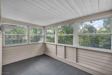 16705 Hillsboro Road Cleveland OH 44112