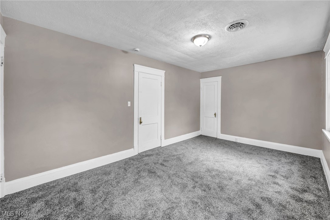 16705 Hillsboro Road Cleveland OH 44112