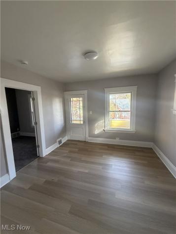 16705 Hillsboro Road Cleveland OH 44112