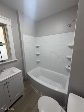 16705 Hillsboro Road Cleveland OH 44112