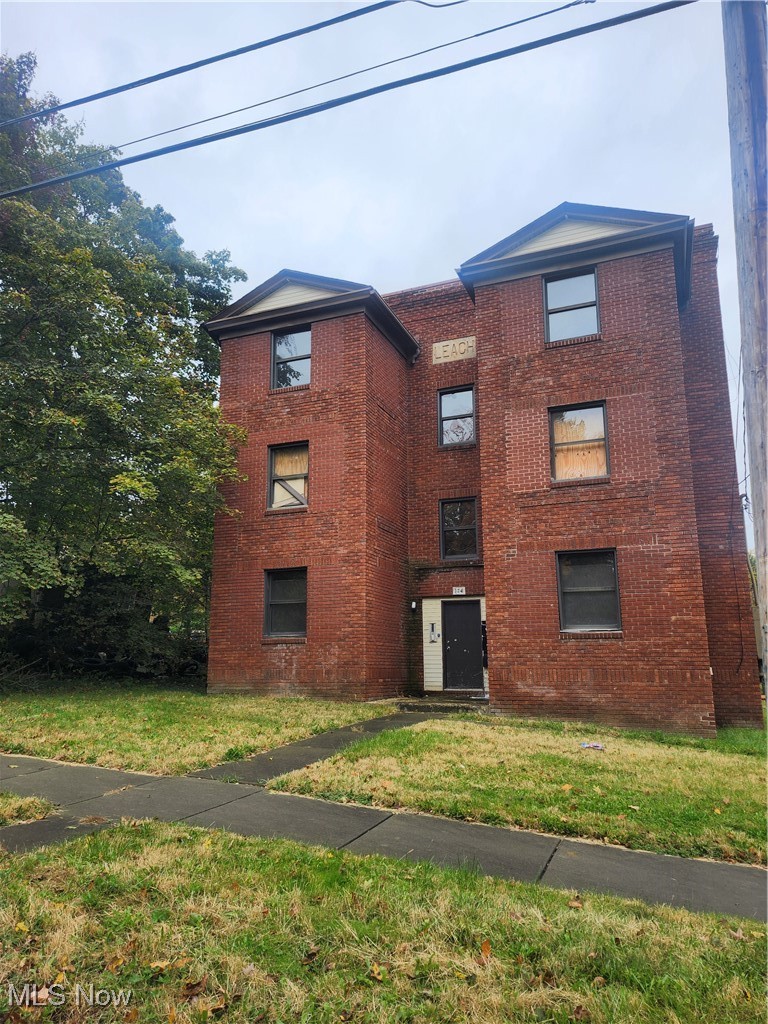 174 W Dennick Avenue Youngstown OH 44505