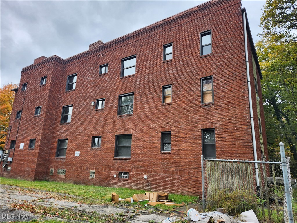 174 W Dennick Avenue Youngstown OH 44505